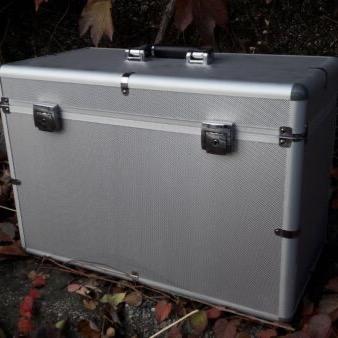 Valigetta porta campioni Decoriamonoi | valigia per pannelli decorati da presentazione | decorazione di interni